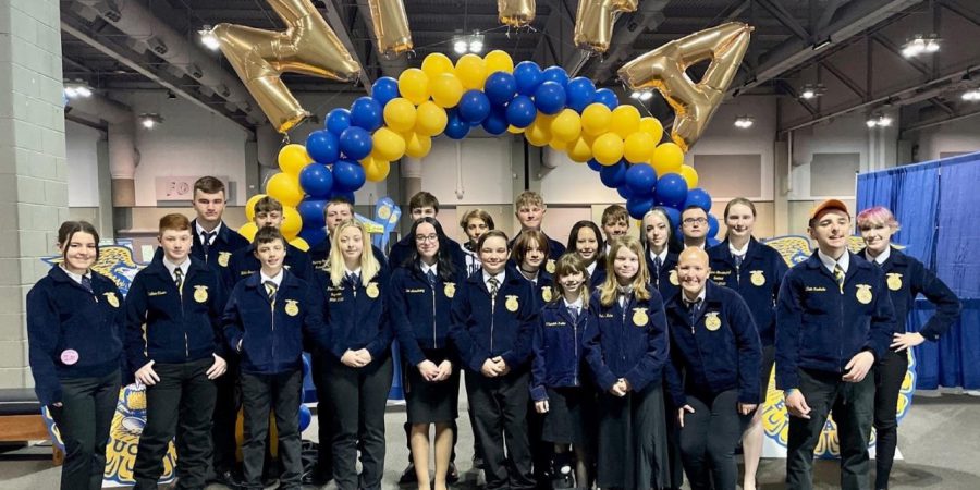 a group of ffa students stand