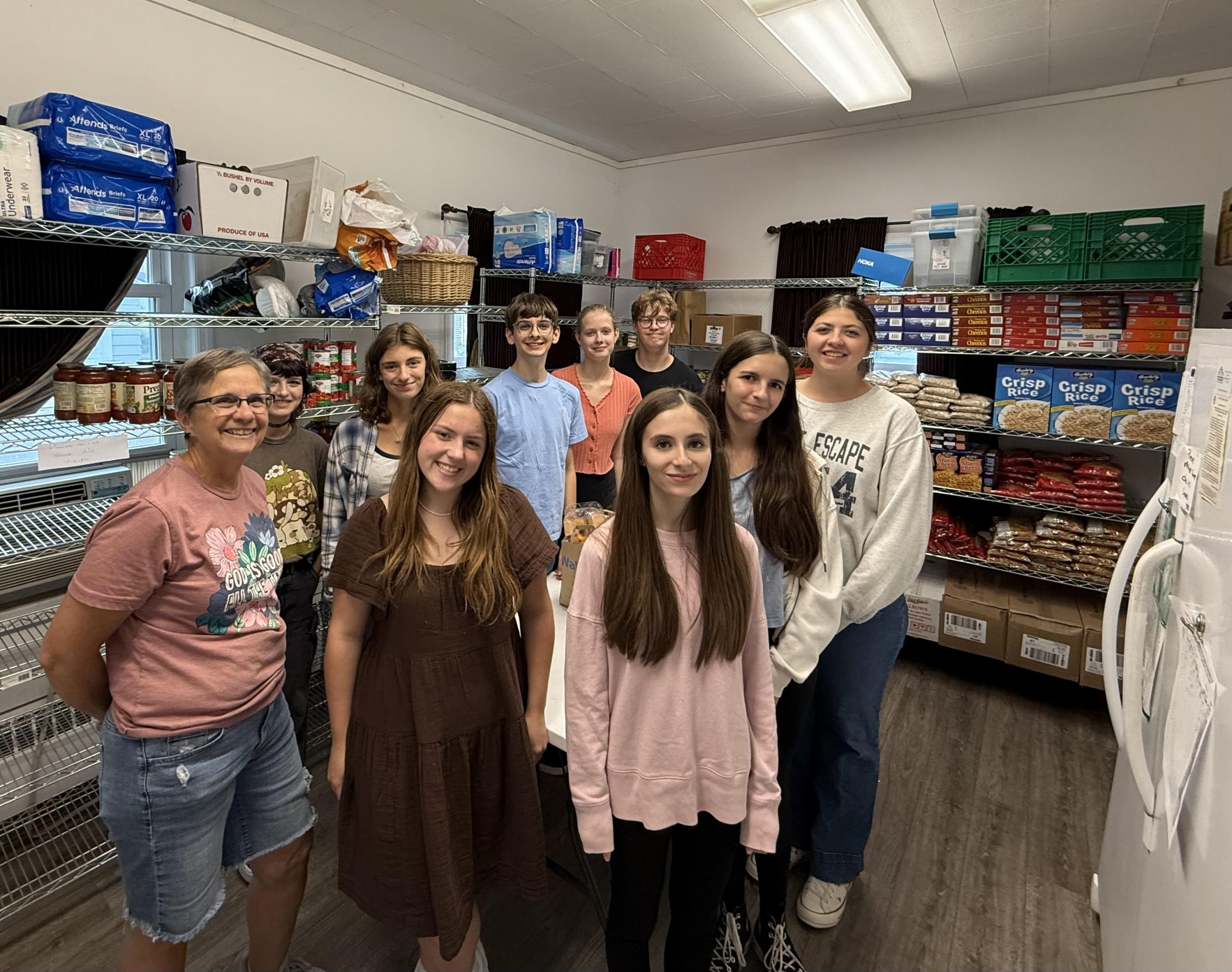 Youth Belonging Leadership Team Pitches in at Food Pantry