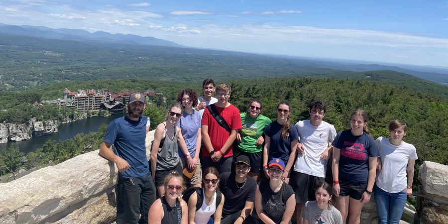15 students on a mountain
